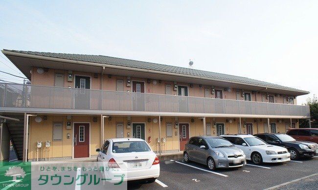 建物外観　駐車場