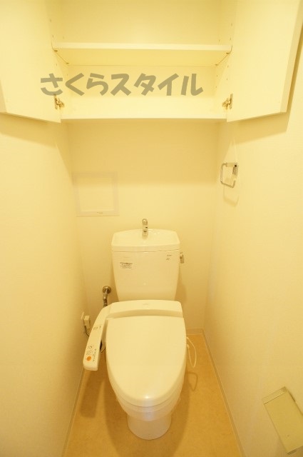 トイレ　嬉しい温水洗浄便座付き♪