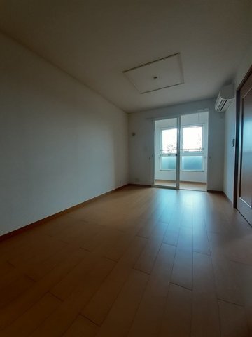 居室・リビング　使いやすい居間です