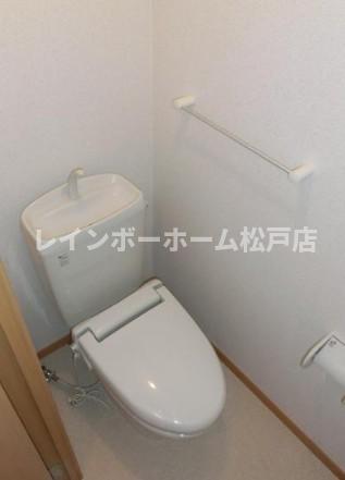 トイレ　シンプルで使いやすいトイレです