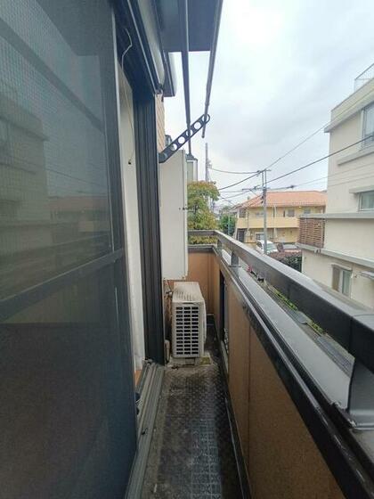 バルコニー　参考画像：同建物の別のお部屋の写真です