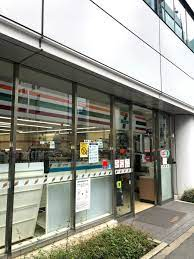 コンビニ　セブンイレブン 新橋第一京浜店（コンビニ）まで57m