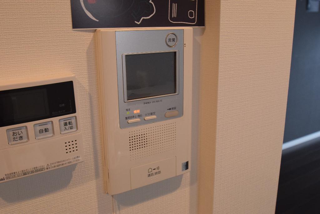 セキュリティ　カメラ付インターホン