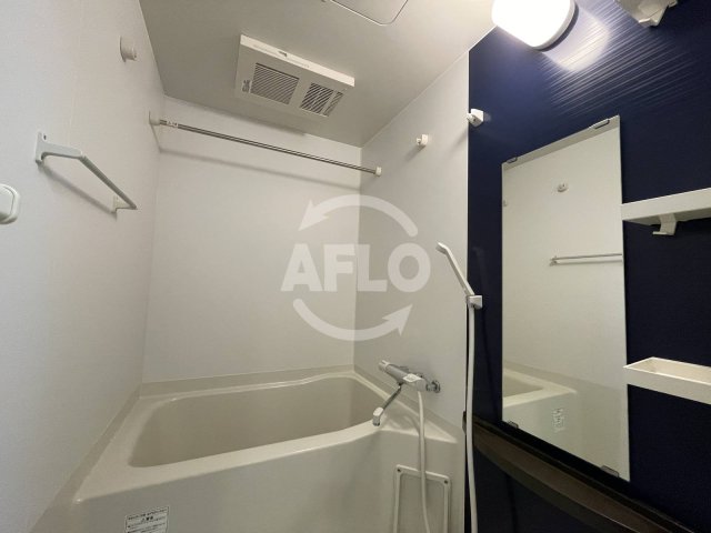 バス・シャワールーム　セレニテ本町グランデ　浴室換気乾燥暖房機付バスルーム
