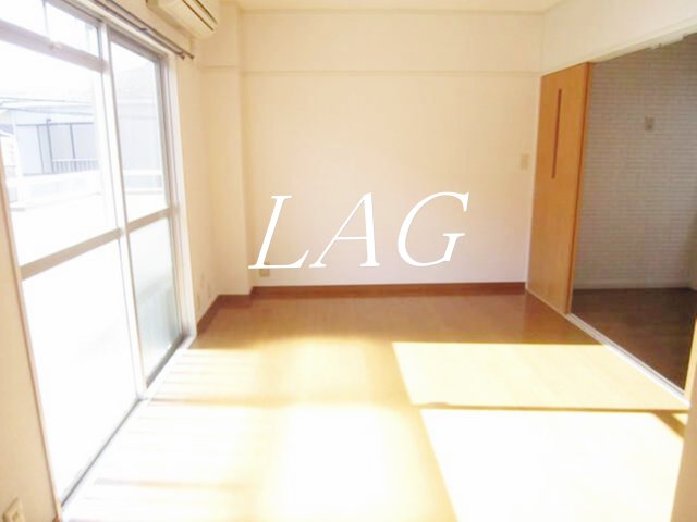 居室・リビング　洋室のお部屋です。