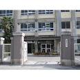 小学校　岡山市立鹿田小学校（小学校）まで906m