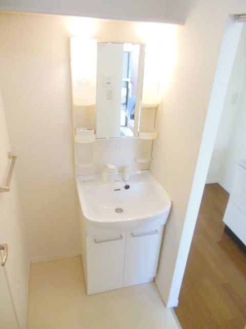 洗面設備　★シャンプードレッサーで朝シャンできます★