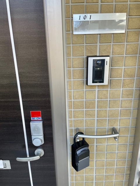 セキュリティ　ＳＥＣＯＭ警備システム付カードキー♪