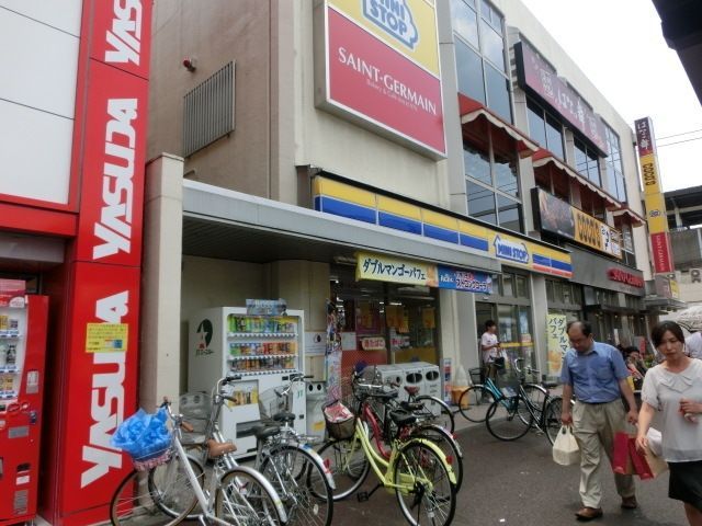コンビニ　ミニストップ（コンビニ）まで400m