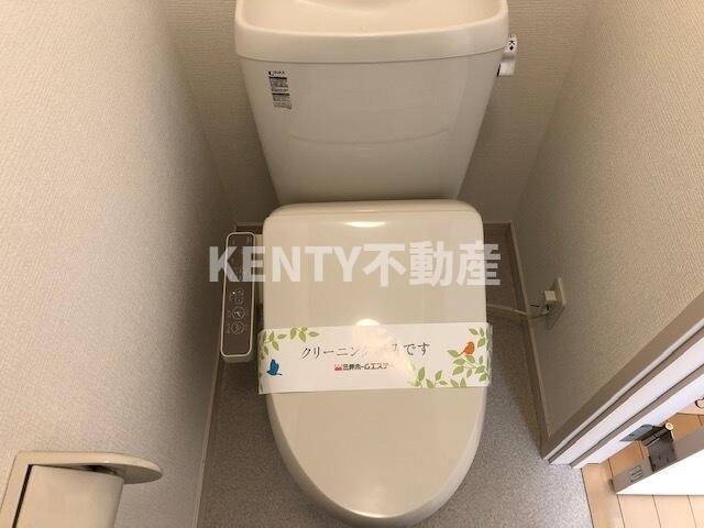 トイレ　清潔感のあるトイレです
