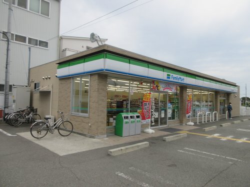 コンビニ　ファミリーマート 明石大久保中央店（コンビニ）まで443m
