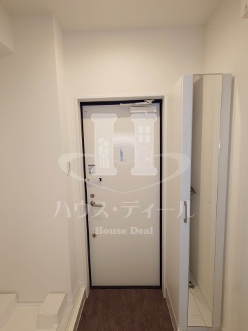 玄関　収納もある玄関です