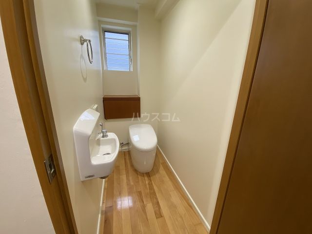 世田谷区上野毛1丁目戸建てのトイレ写真