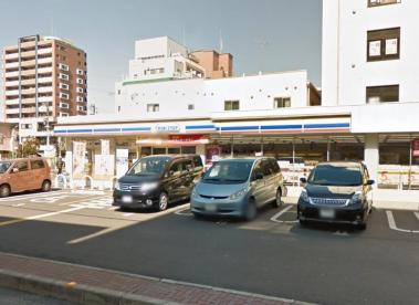 コンビニ　ミニストップ 越谷駅西口店（コンビニ）まで275m