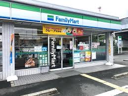 コンビニ　ファミリーマート 岸和田中井町東店（コンビニ）まで259m