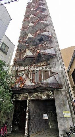 建物外観　落ち着いた雰囲気の外観です