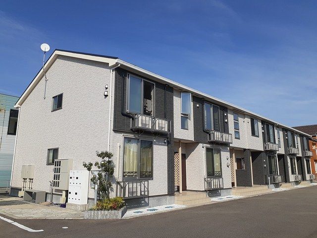 建物外観　落ち着いた雰囲気の外観です