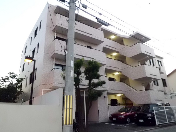 建物外観　モニター付オートロックで安心♪