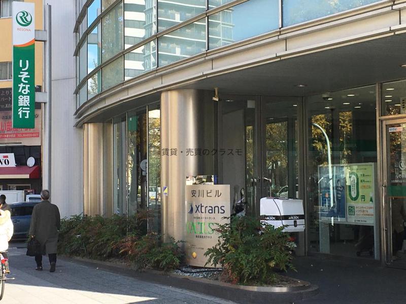 銀行　りそな銀行なにわ筋出張所（銀行）まで46m