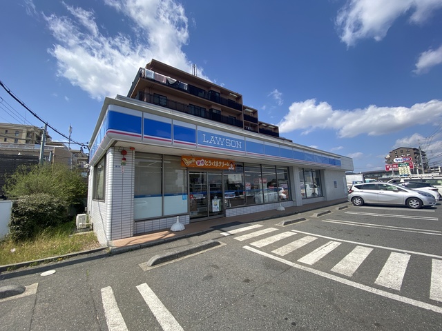 コンビニ　ローソン船橋西船六丁目店（コンビニ）まで307m