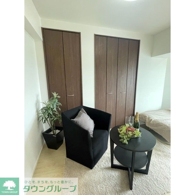その他　モデル家具設置