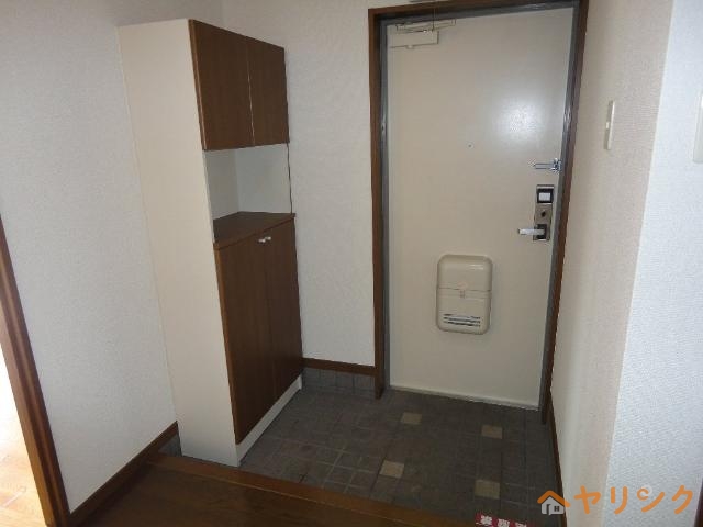 玄関　玄関