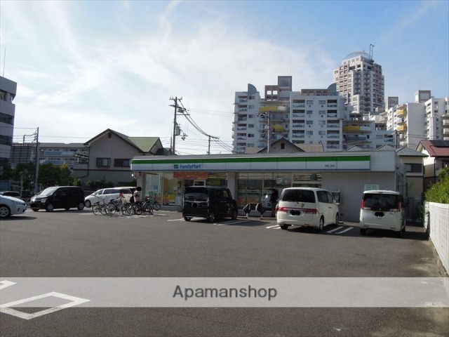 コンビニ　ファミリーマート（コンビニ）まで507m