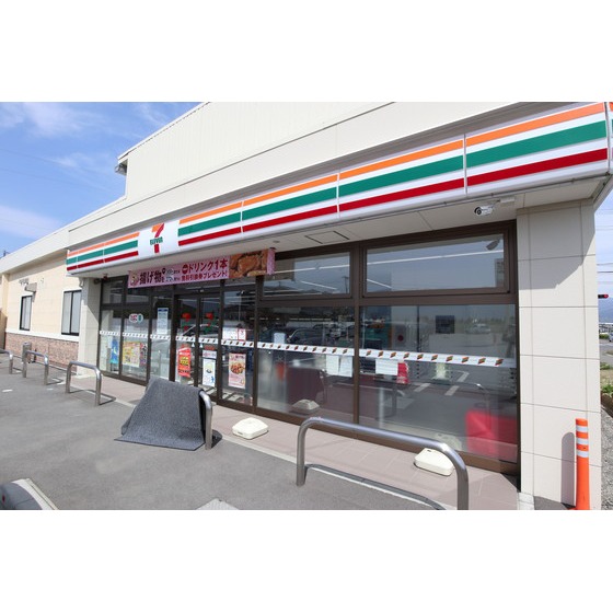 コンビニ　セブンイレブン松本小宮北店（コンビニ）まで912m
