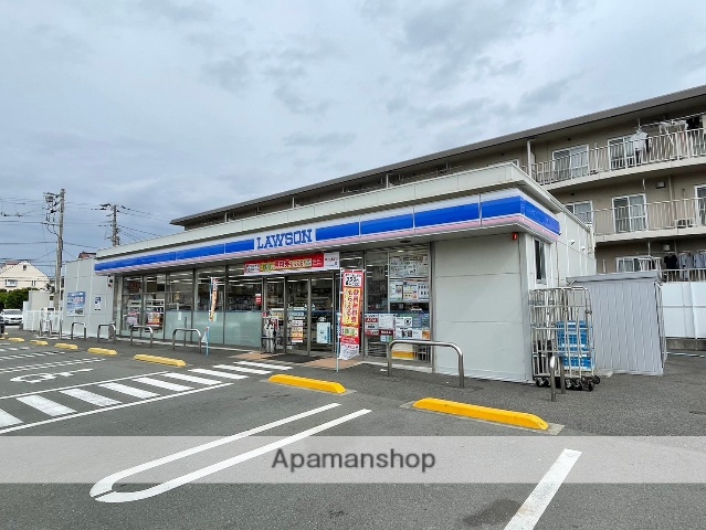 コンビニ　ローソン沼津東椎路北店（コンビニ）まで532m