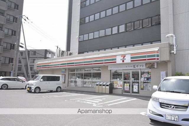 コンビニ　セブンイレブン札幌福住１条店（コンビニ）まで220m
