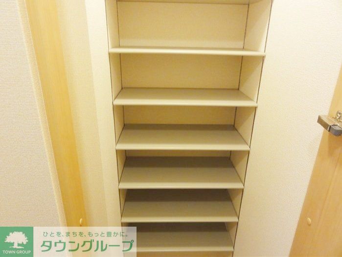玄関　お問合せはタウンハウジングまで！※現地待合わせ相談可能