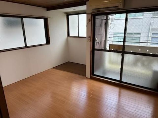 居室・リビング　※別部屋参考写真