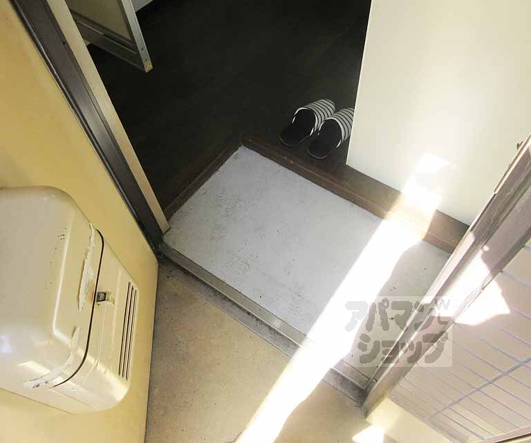 玄関　段差の少ない玄関です