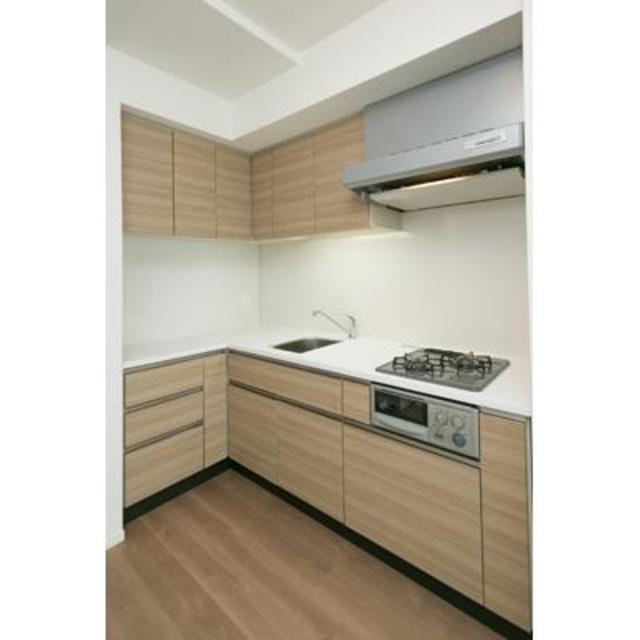 キッチン　※写真は同タイプ住戸です。