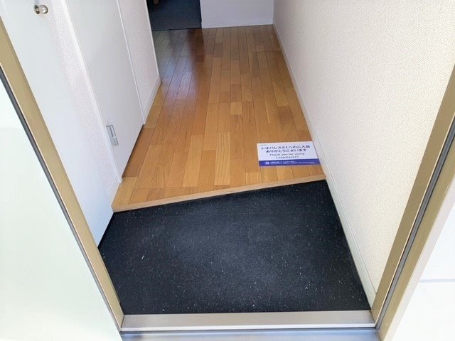 玄関　現況優先