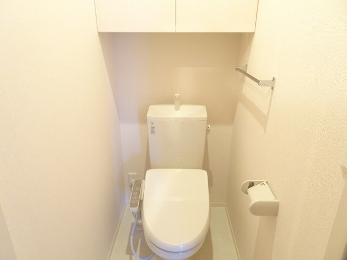 トイレ　落ち着いたトイレです