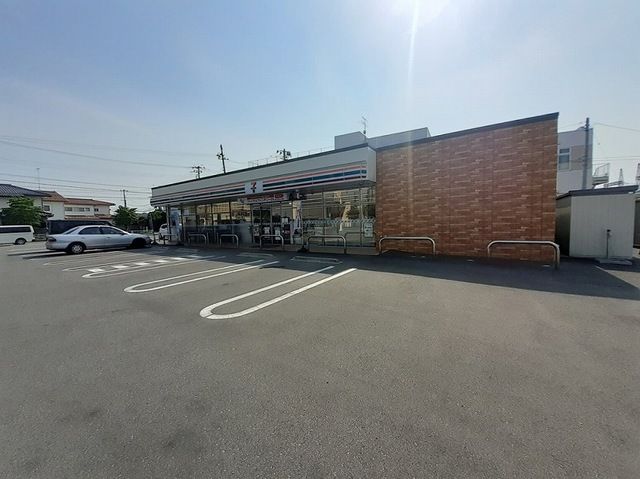 コンビニ　セブンイレブン原町三島町店（コンビニ）まで400m