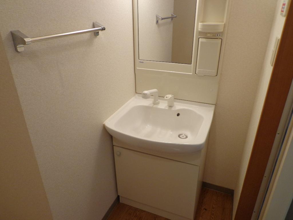 洗面設備　反転タイプの画像です