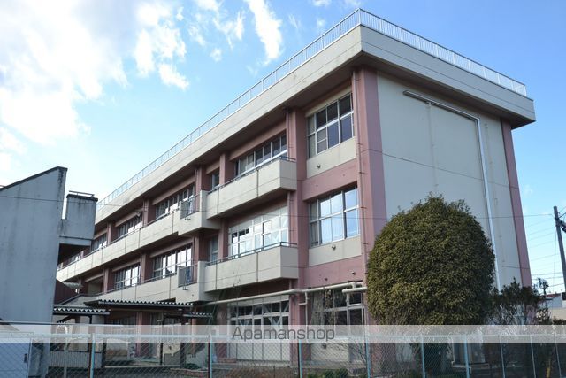 小学校　芳賀町立芳賀東小学校（小学校）まで660m