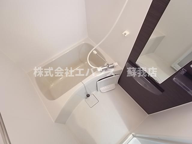 バス・シャワールーム　お風呂で日々の疲れを落としましょう