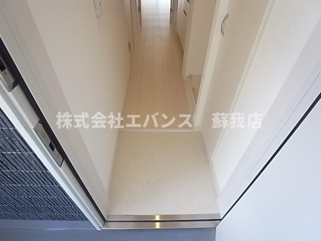 玄関　収納もある玄関です