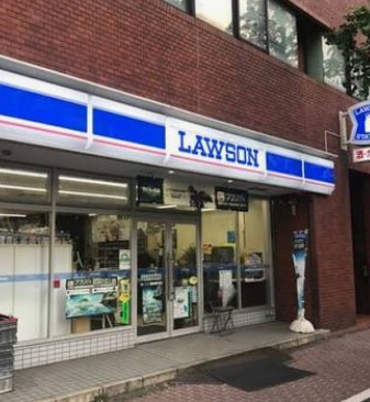 コンビニ　ローソン港南麻布店（コンビニ）まで376m