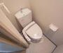 トイレ　ウォシュレット付のトイレです。