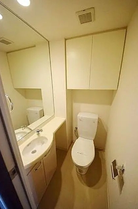 トイレ　☆ゆったりとした空間のトイレです☆