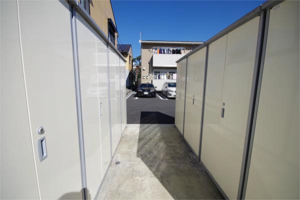 その他　タイヤ収納にも便利！敷地内の専用外物置