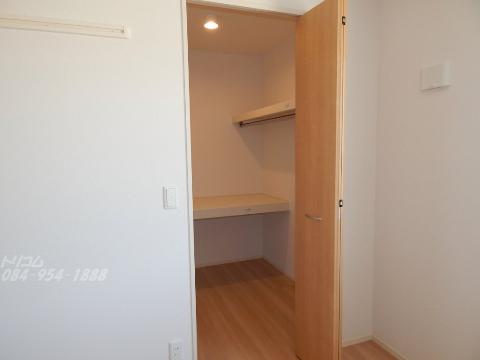 収納　ウォークインクローゼット