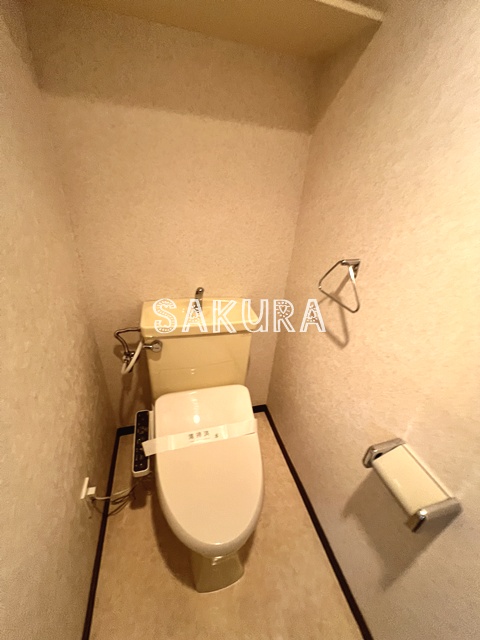 トイレ　嬉しい温水洗浄便座♪