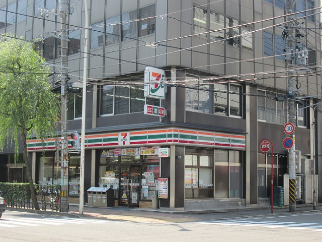 コンビニ　セブンイレブン新潟本町通店（コンビニ）まで173m
