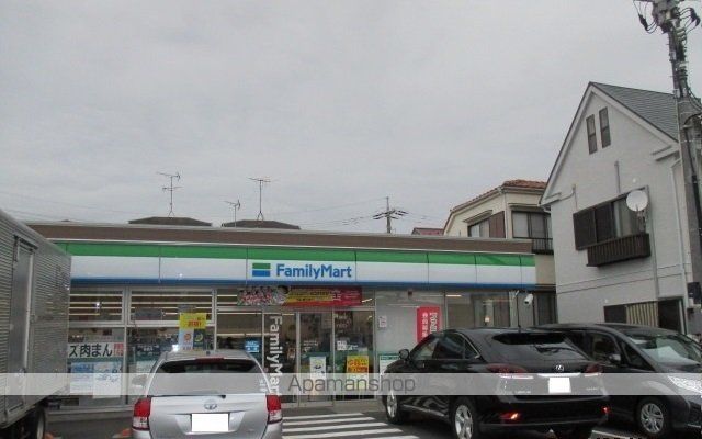 コンビニ　ファミリーマート（コンビニ）まで1000m