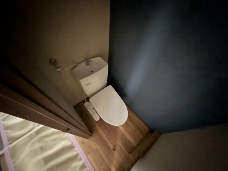 トイレ　シャワートイレになっているので快適です！